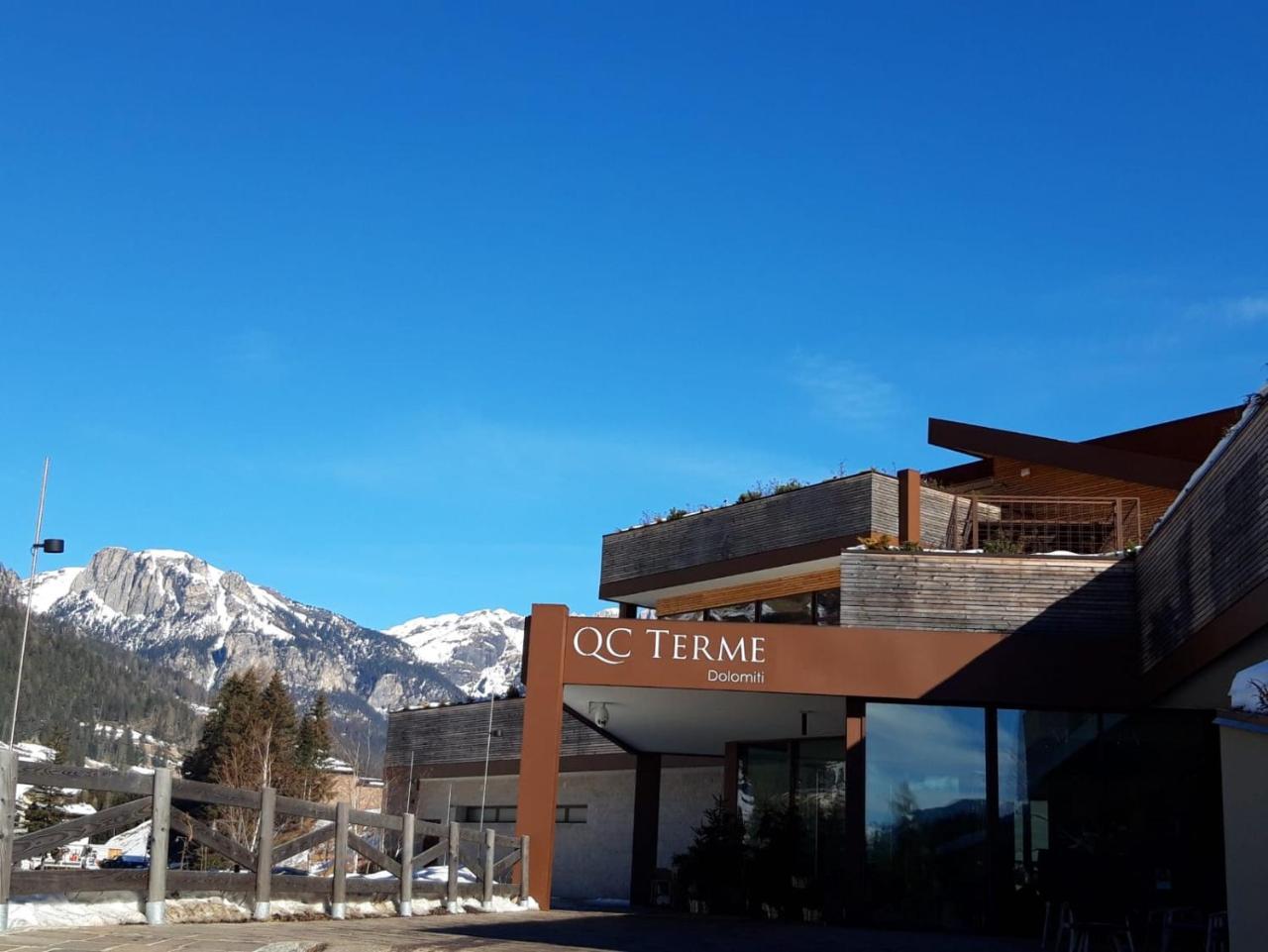 Majon De La Nona Hotel Pozza di Fassa Luaran gambar